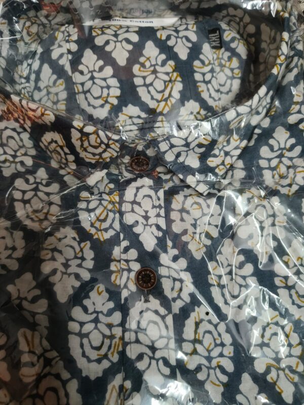 Men's shirts