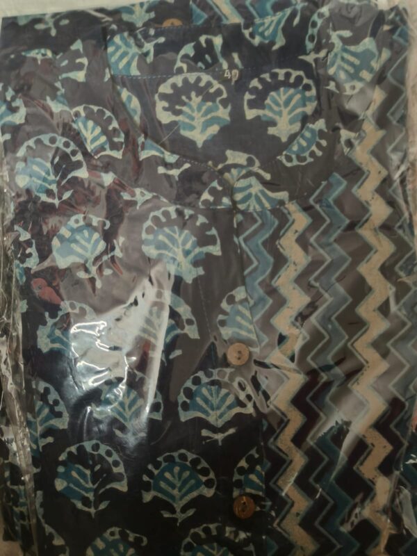 Ajrak Print kaftaan - Image 3