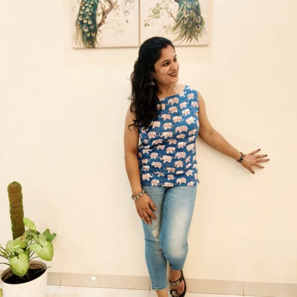 Cotton Short Top with Hidden Sleeves | Multiwear Comfort - Image 11